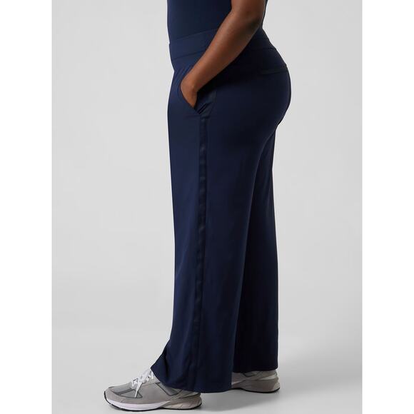 Athleta Nolita Wide Leg Pant - Women's Size 26 - Lots of Stretch & Tuxedo Stripe - Picture 2 of 12